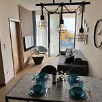 Апартаменты Sailor's Panorama *